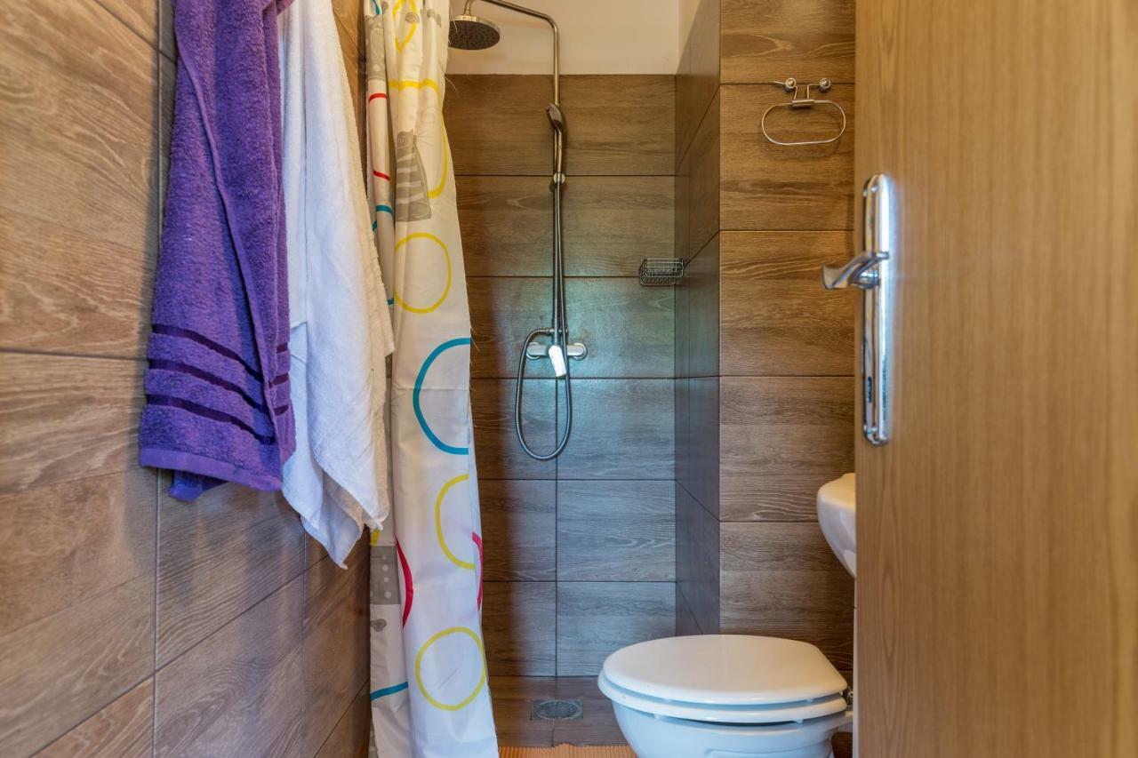 Eco Holiday Home Lavanda Funtana Exterior foto