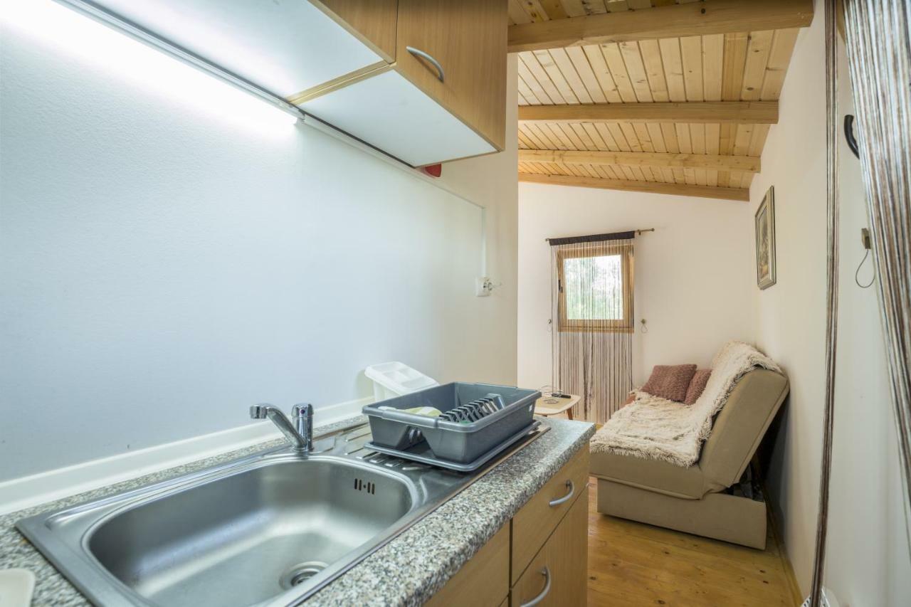 Eco Holiday Home Lavanda Funtana Exterior foto