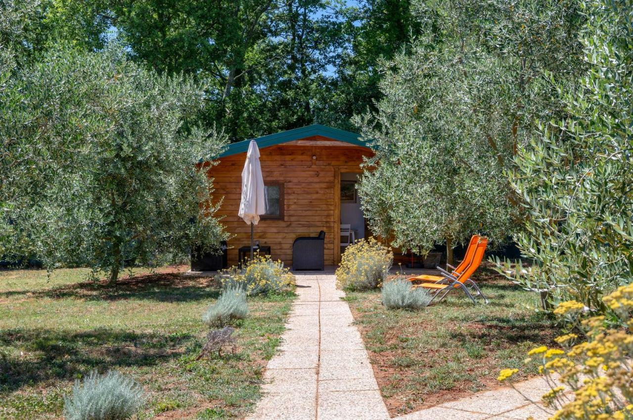 Eco Holiday Home Lavanda Funtana Exterior foto